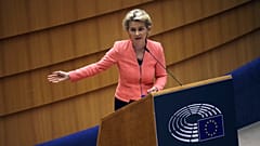 Ursula von der Leyen, présidente de la Commission européenne s'adresse au Parlement européen pour son premier discours sur l'état de l'Union le 16 septembre 2020