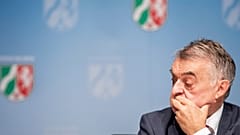 O υπ.Εσωτερικών της Βόρειας Ρηνανίας Βεστφαλίας, Χέρμπερτ Ρόιλ