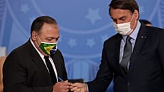 Eduardo Pazuello e Jair Bolsonaro