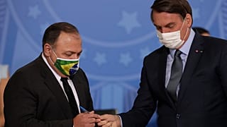 Eduardo Pazuello e Jair Bolsonaro