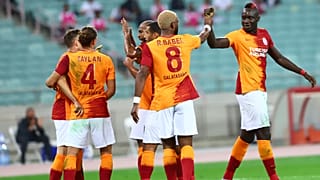 Galatasaray, Azerbaycan'da karşılaştığı Neftçi Bakü'yü 3-1 yenerek bir üst tura yükseldi.