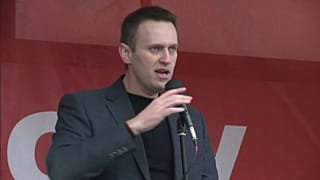 Navalny mostra sinais de recuperação