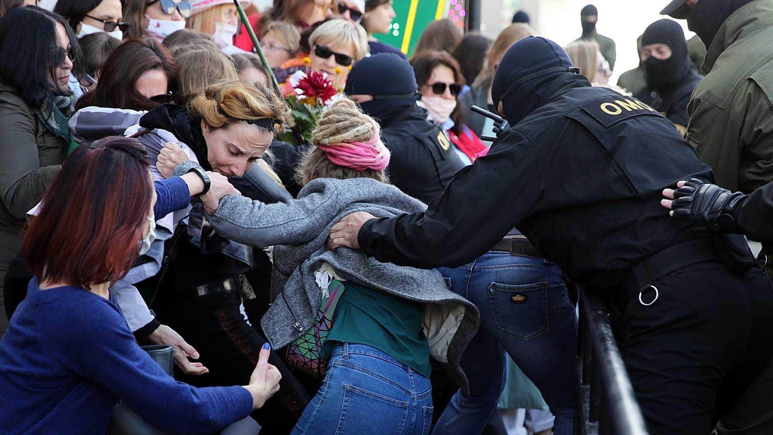 Frauen-Protest gegen Lukaschenko: Deutlich mehr Festnahmen