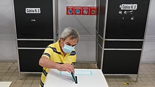 El Gobierno italiano implementó fuertes medidas sanitarias para evitar masivos contagios por coronavirus.