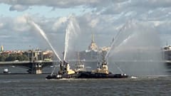 Танцующие буксиры на Неве