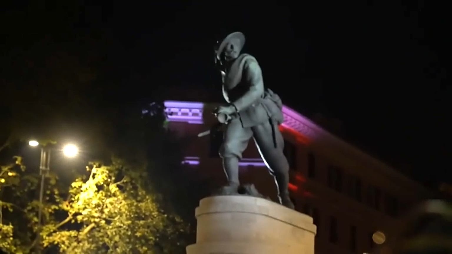Statua del Bersegliere a Porta Pia Roma