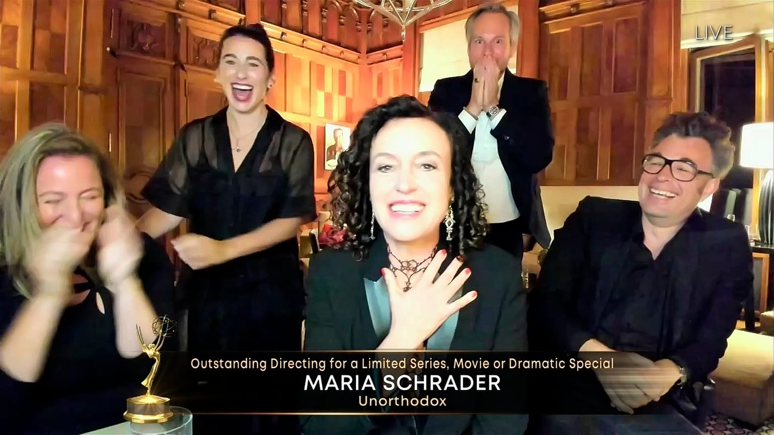 Große Freude bei Maria Schrader und Team