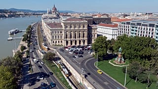 Budapest, 2020. szeptember 9. A Magyar Tudományos Akadémia épülete a Széchenyi István téren