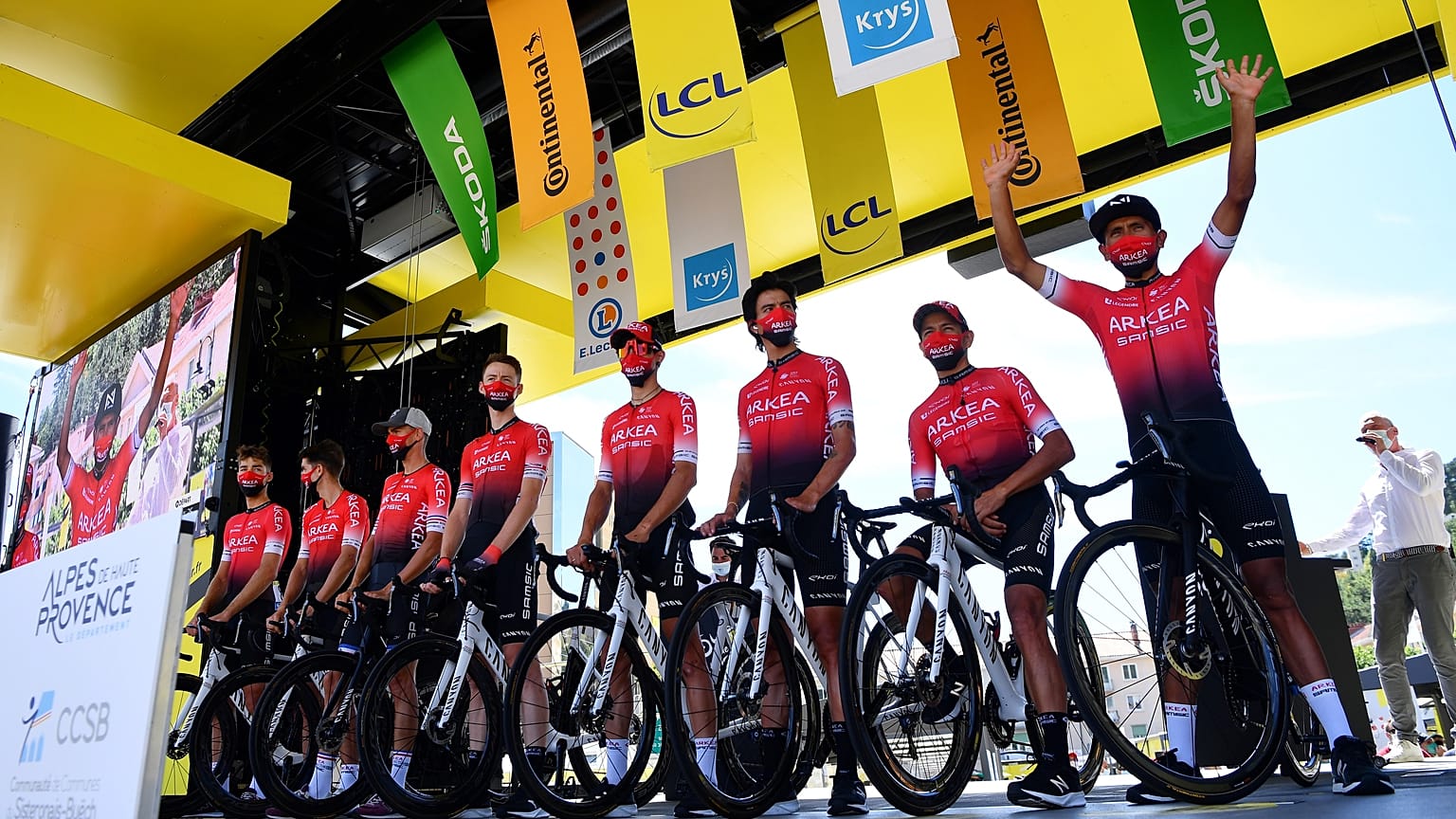 Doppinggyanú a Tour de France-résztvevő csapatnál 