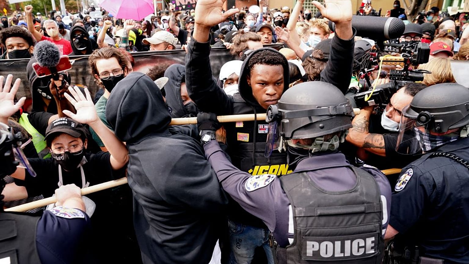 Protestos nos EUA após decisão da justiça sobre o caso Breonna Taylor