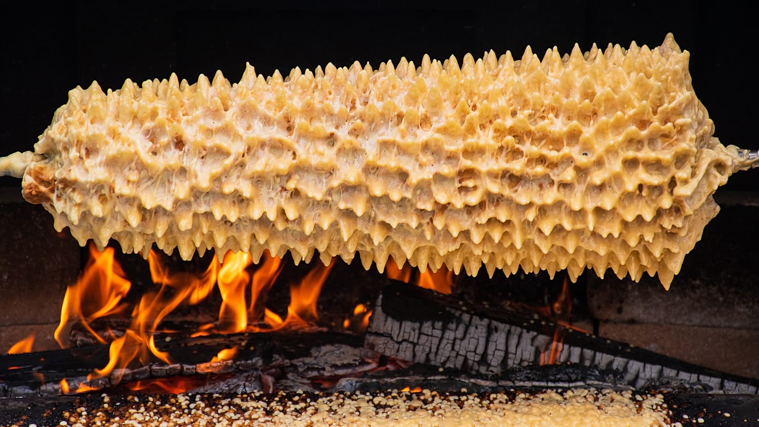 Lithuanian traditional layered tree cake, Sakotys