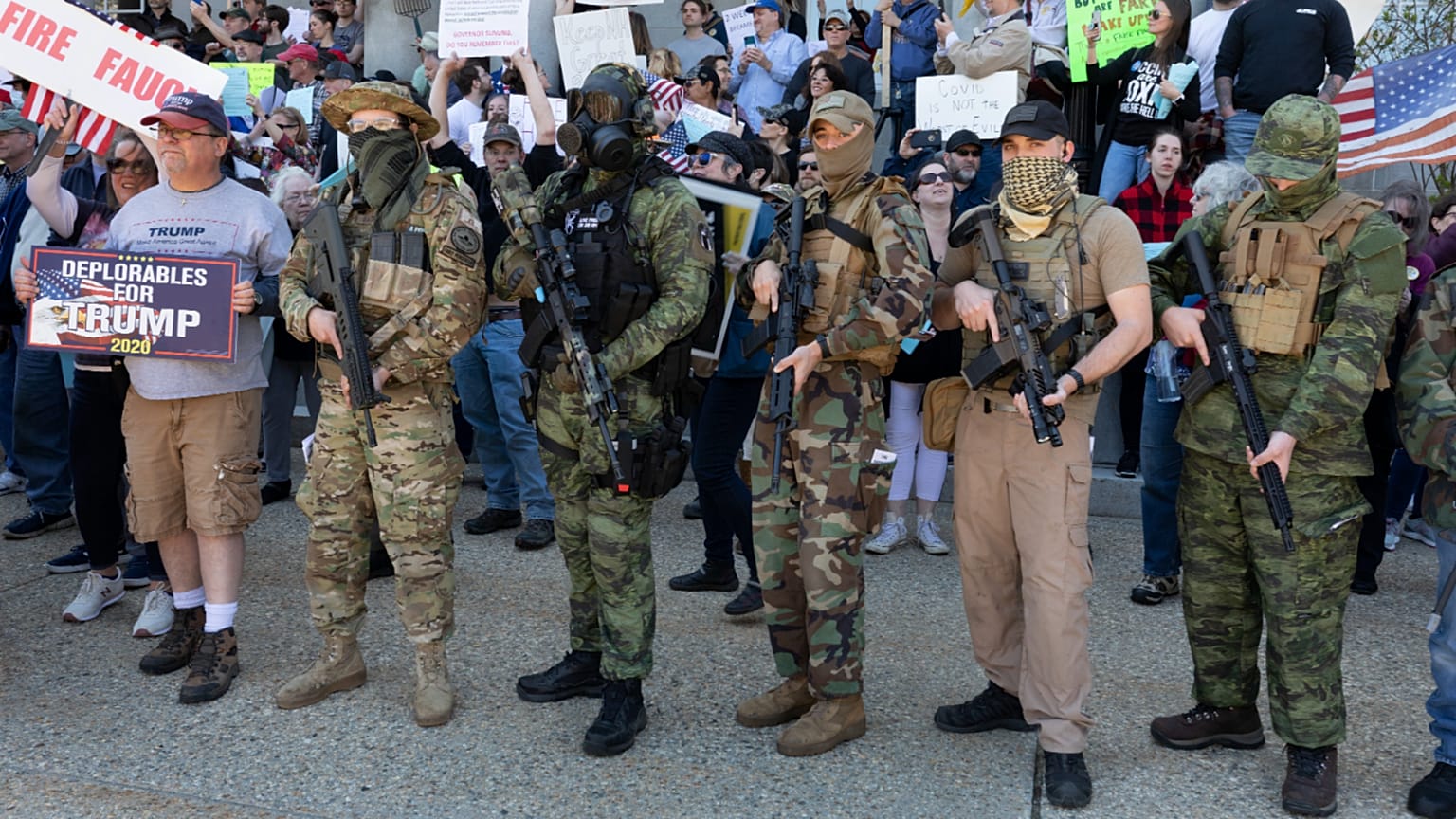 أعضاء بحركة بوغالو