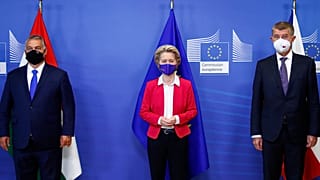 Orbán Viktor, Ursula von der Leyen és Andrej Babiš Brüsszelben, a szeptemberi V4-csúcson.