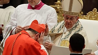 Kardinal Becciu und Papst Franziskus