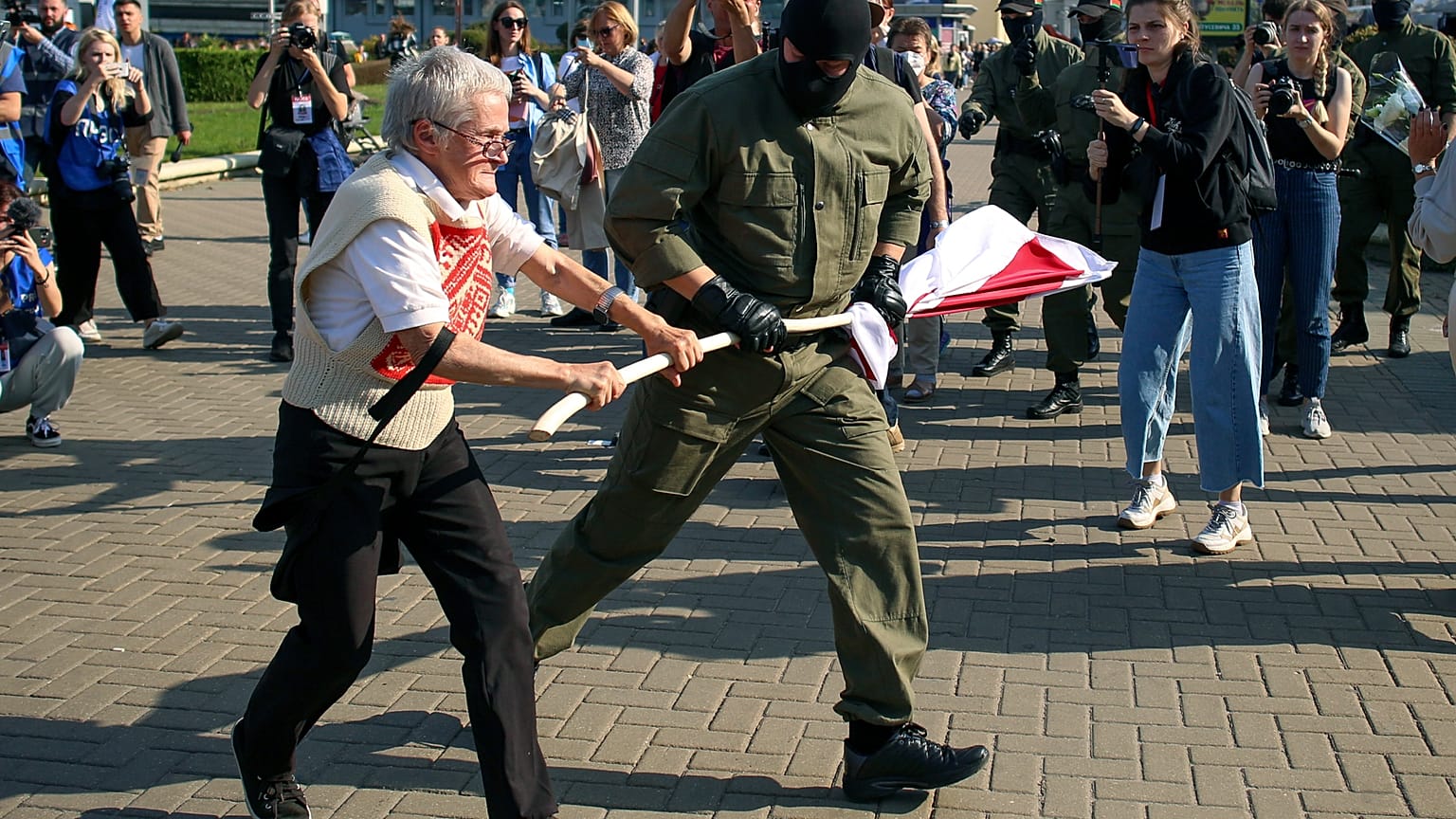 Задержание Нины Брагинской