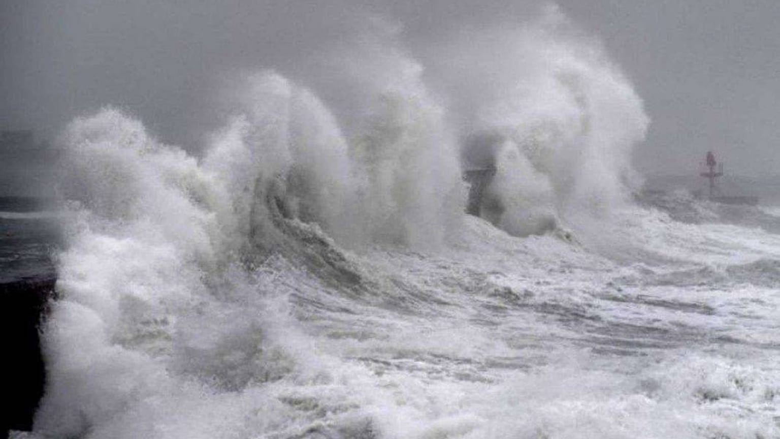 Europa sufre la ira de los elementos en el otoño más inusual de los últimos años
