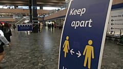 Britische App warnt mit Pfiff vor zu geringem Corona-Abstand