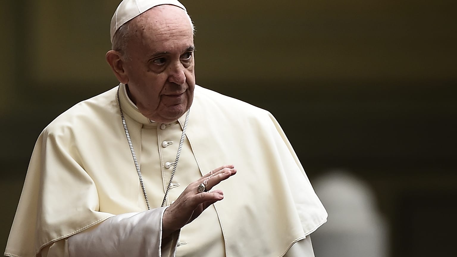 Papa Francis, Ermenistan ile Azerbaycan arasındaki çatışmalar nedeniyle iki ülkeye diyalog ve müzakere çağrısında bulundu.
