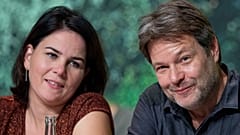 FILE: Annalena Baerbock, left, and Robert Habeck, chairwoman and chairman of Germany's Green Party in 2019.