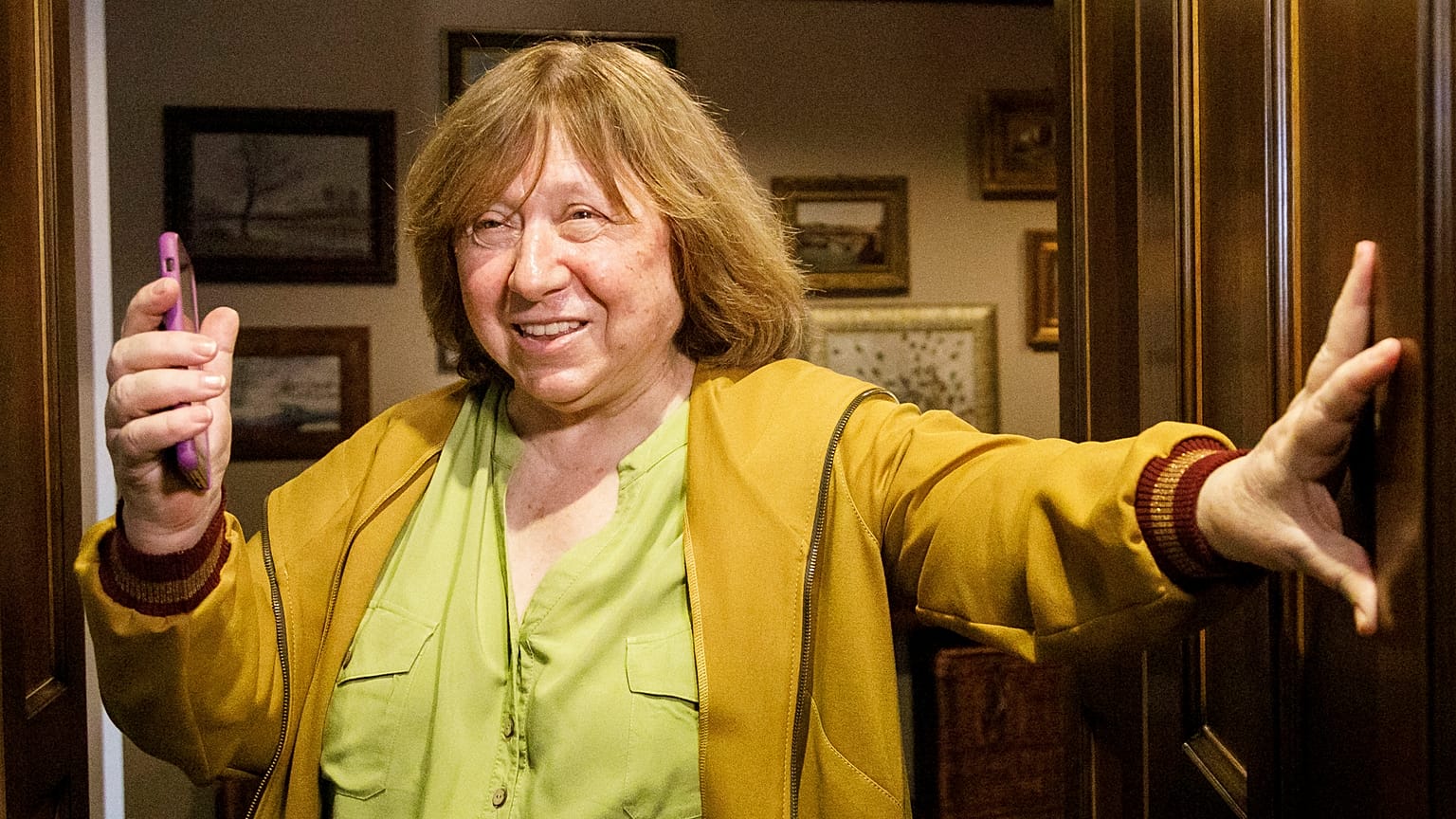 Светлана Алексиевич.