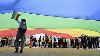 Egyelő bánásmódot követelő tüntetés Varsóban 2020. augusztus 30-án