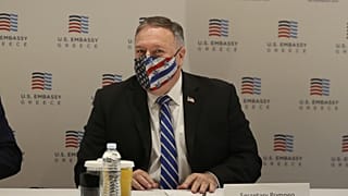 Mike Pompeo a Salonicco mentre incontra gli industriali greci