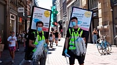 Masks are handed out to the public in Amsterdam