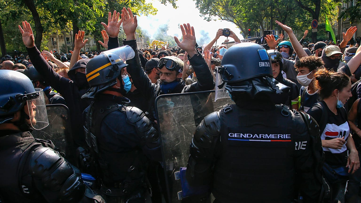 Paris'te bir protesto gösterisi 