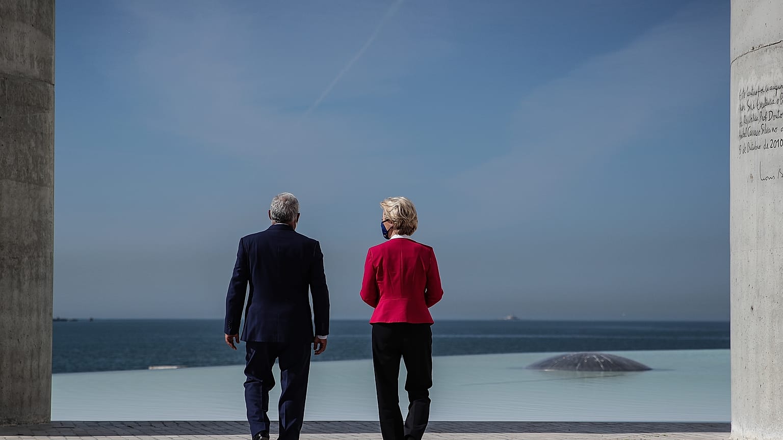 A helyreállítási tervről tárgyalt Lisszabonban Ursula von der Leyen