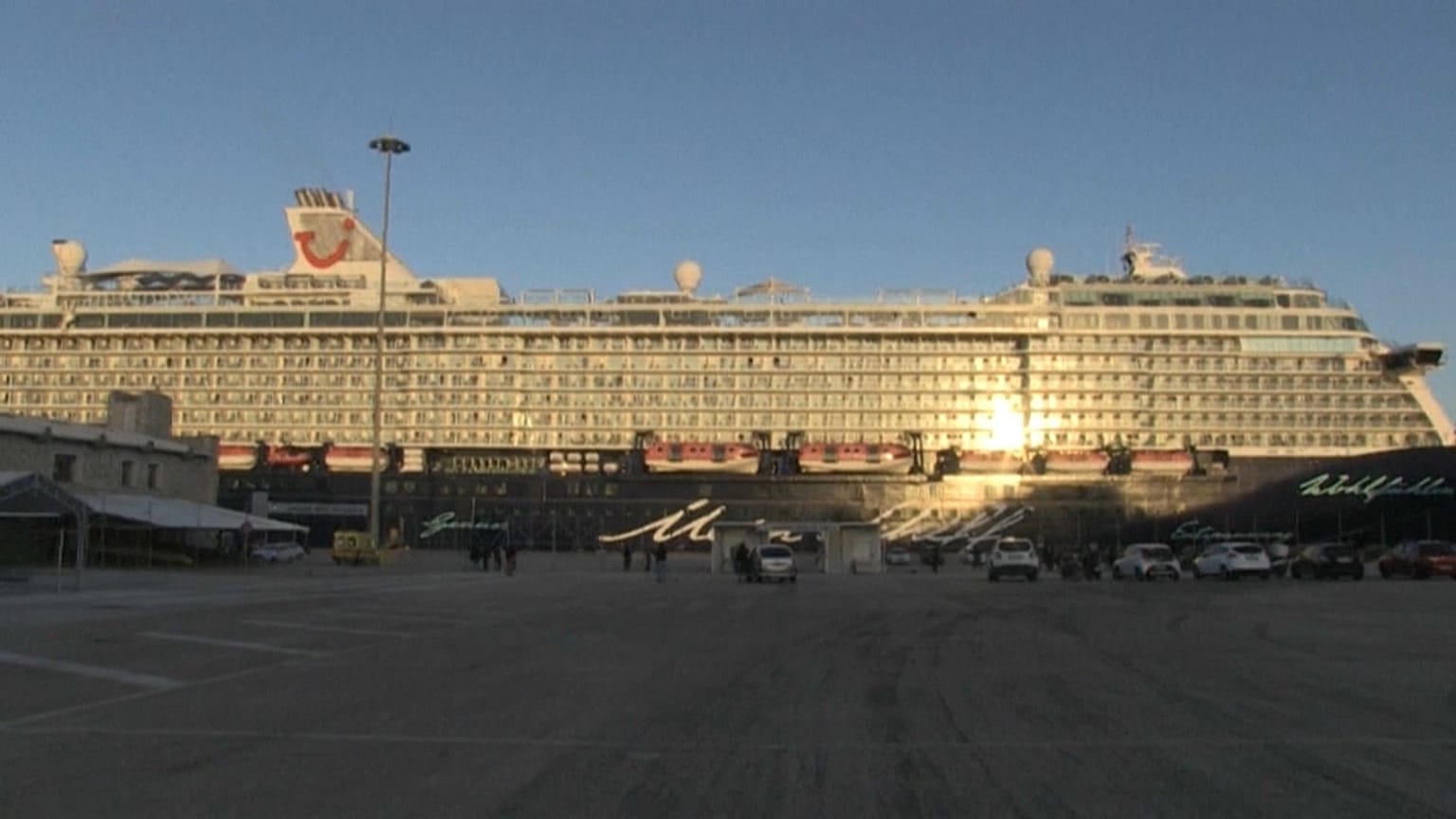 Fin de la alerta COVID en el Mein Schiff 6, primer crucero en volver a Grecia