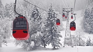 Empty cable cars