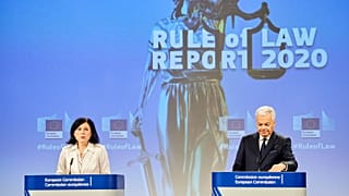 Vera Jourová és Didie Reynders a jogállamisági jelentés bemutatásán