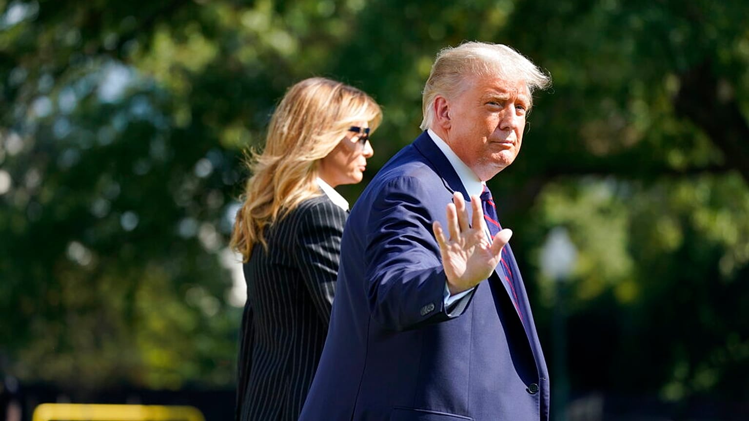 Donald e Melania Trump, esta terça-feira, na Casa Branca, antes de partirem para Cleveland