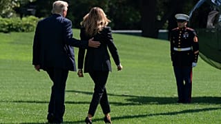 ABD Başkanı Trump ile eşi Melania Trump'ın Covid-19 testi pozitif çıktı