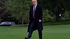 Donald Trump sur la pelouse de la Maison Blanche à Washington, le 1er octobre 2020