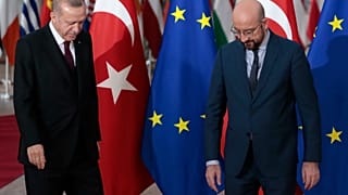 Ο πρόεδρος της Τουρκίας Ρετζέπ Ταγίπ Ερντογάν με τον πρόεδρο του Ευρωπαϊκού Συμβουλίου Σαρλ Μισέλ στις Βρυξέλλες (20 Μαρτίου 2020)