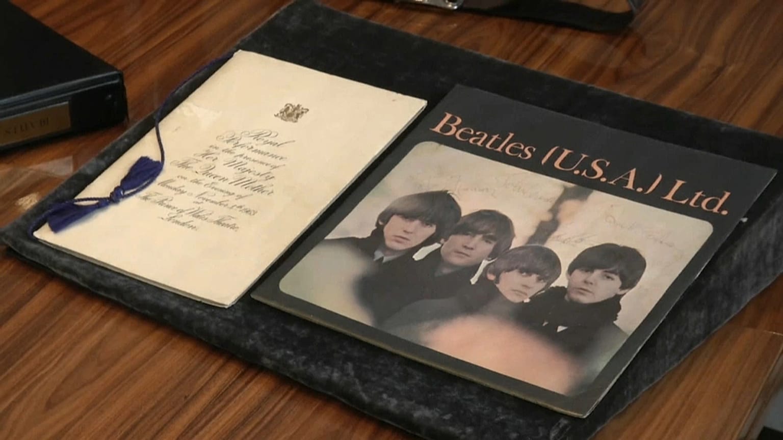 Beatles tárgyak a Sotheby's árverésén 