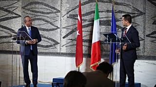Dışişleri Bakanı Mevlüt Çavuşoğlu Roma'da İtalyan mevkidaşı Luigi Di Maio ile görüştü.