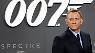 دانيال كريغ في دور العميل "007" في صورة من الأرشيف 
