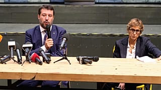 Ex-ministro do Interior falou aos jornalistas após a audiência preliminar