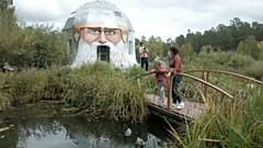 В Миассе появился необычный арт-объект в виде головы богатыря Святогора