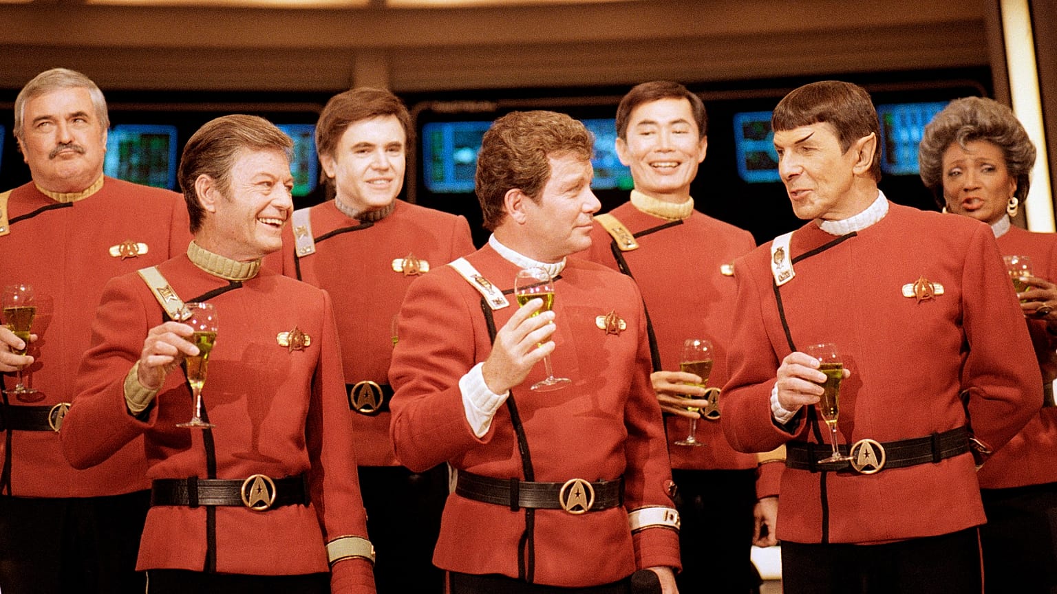George Takei - 3. von rechts - in STAR TREK