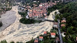Τουλάχιστον πέντε οι νεκροί από την κακοκαιρία σε Ιταλία και Γαλλία
