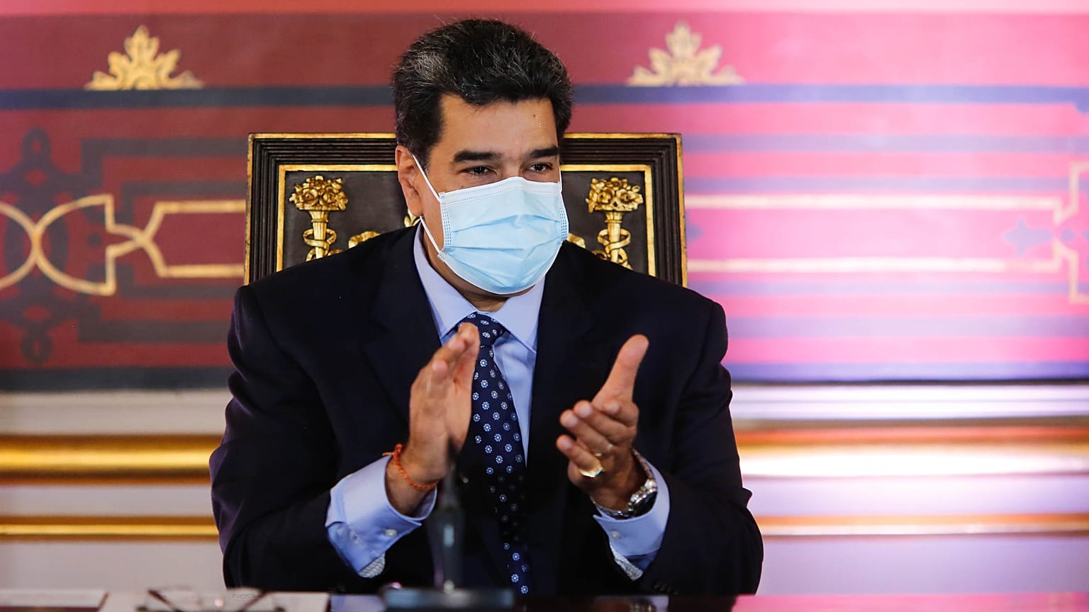Nicolás Maduro durante una reunión con miembros de la Asamblea Nacional Constituyente