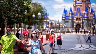 COVID-19: Η Walt Disney απολύει 28.000 εργαζομένους