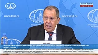 Lavrov considera "ultrajantes" as acusações de Navalny contra Moscovo
