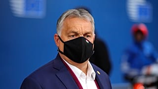 رئيس الوزراء المجري فيكتور أوربان في مبنى المجلس الأوروبي في بروكسل 2 أكتوبر 020.