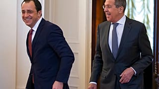 Russian Foreign Minister Sergey Lavrov, right, and Cypriot Foreign Minister Nikos Christodoulidis 