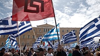 La justicia griega condena al partido neonazi Amanecer Dorado