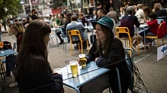 CORONAVIRUS | Bruselas cierra bares y restaurantes durante un mes 